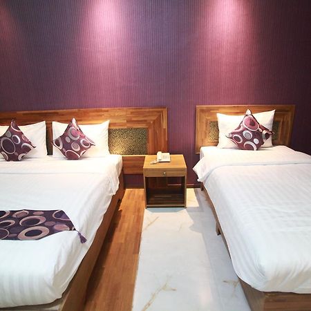 Hotel 9 Mile Yangon Ngoại thất bức ảnh